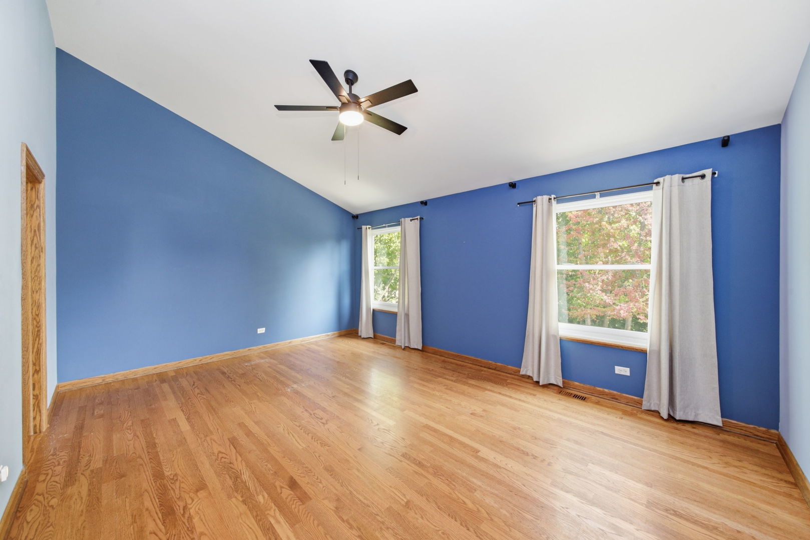 531 Amherst Drive Property Photo 14