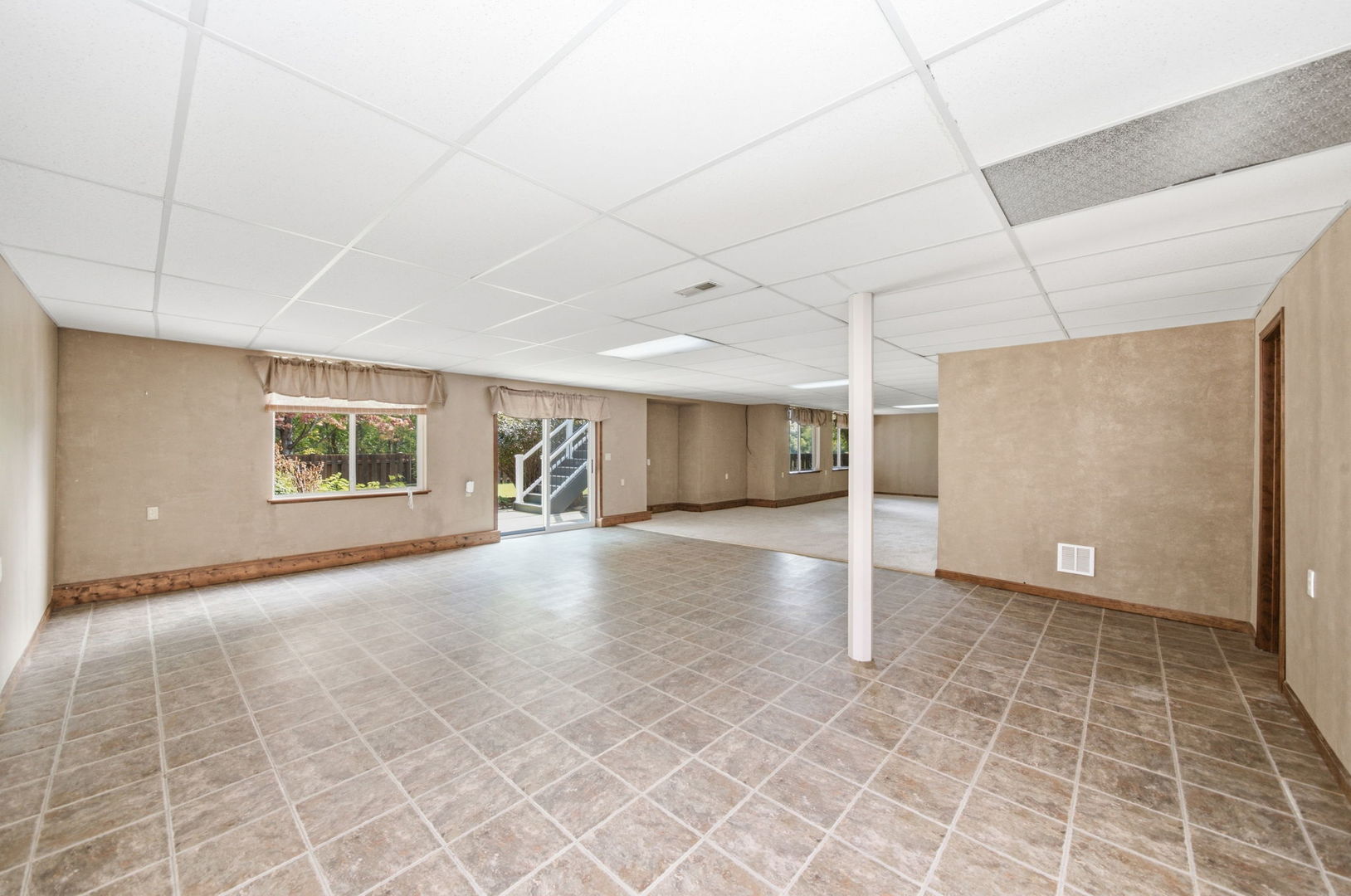 531 Amherst Drive Property Photo 24