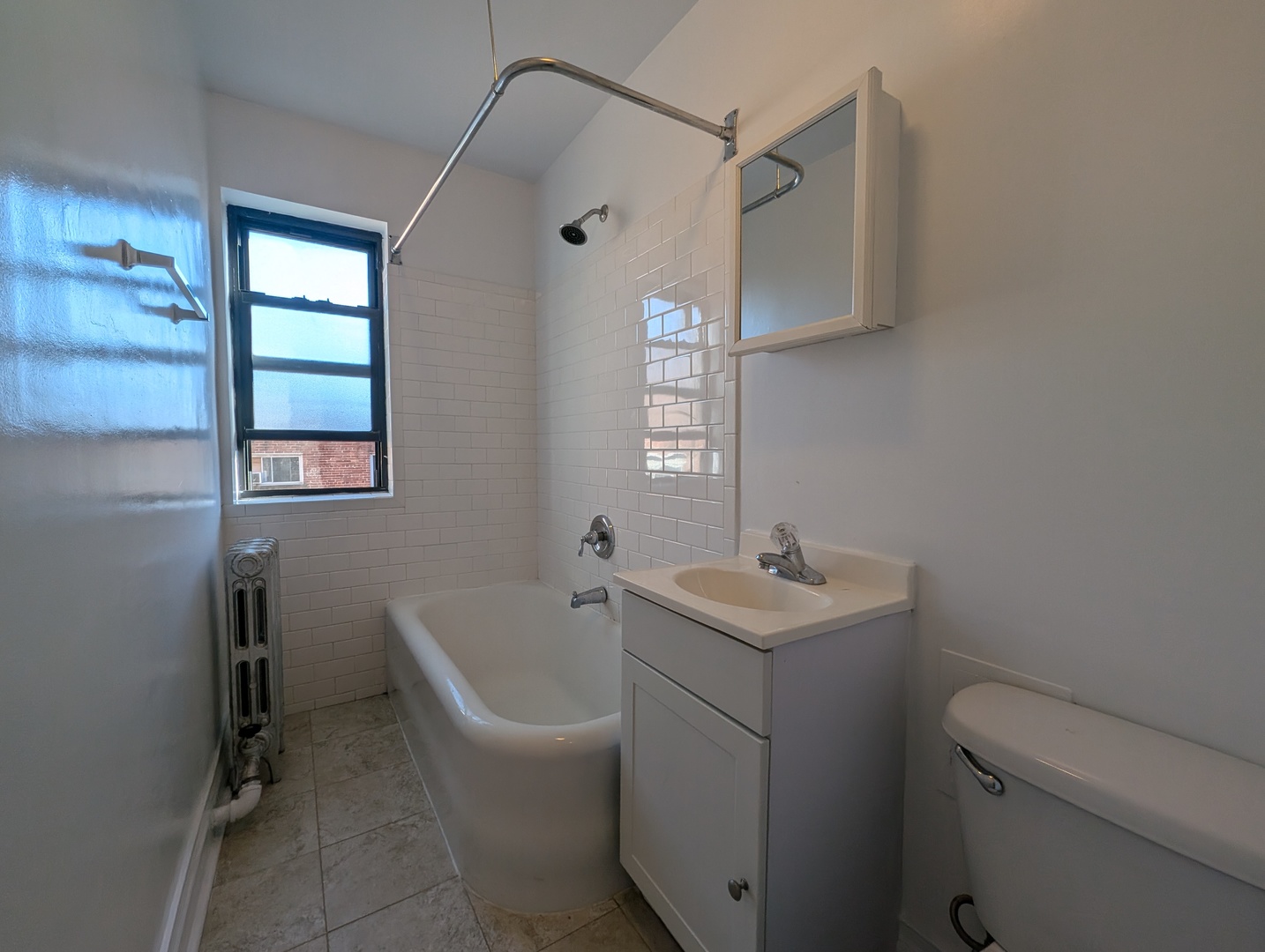 5417 N Kenmore Avenue 503 Property Photo 17