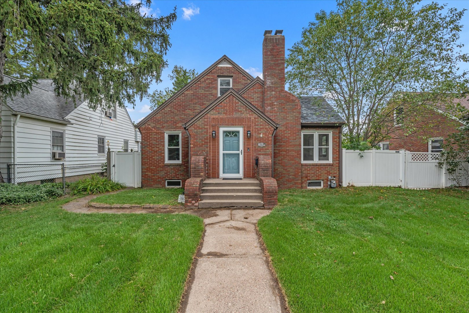 2348 Elm Street Property Photo 1