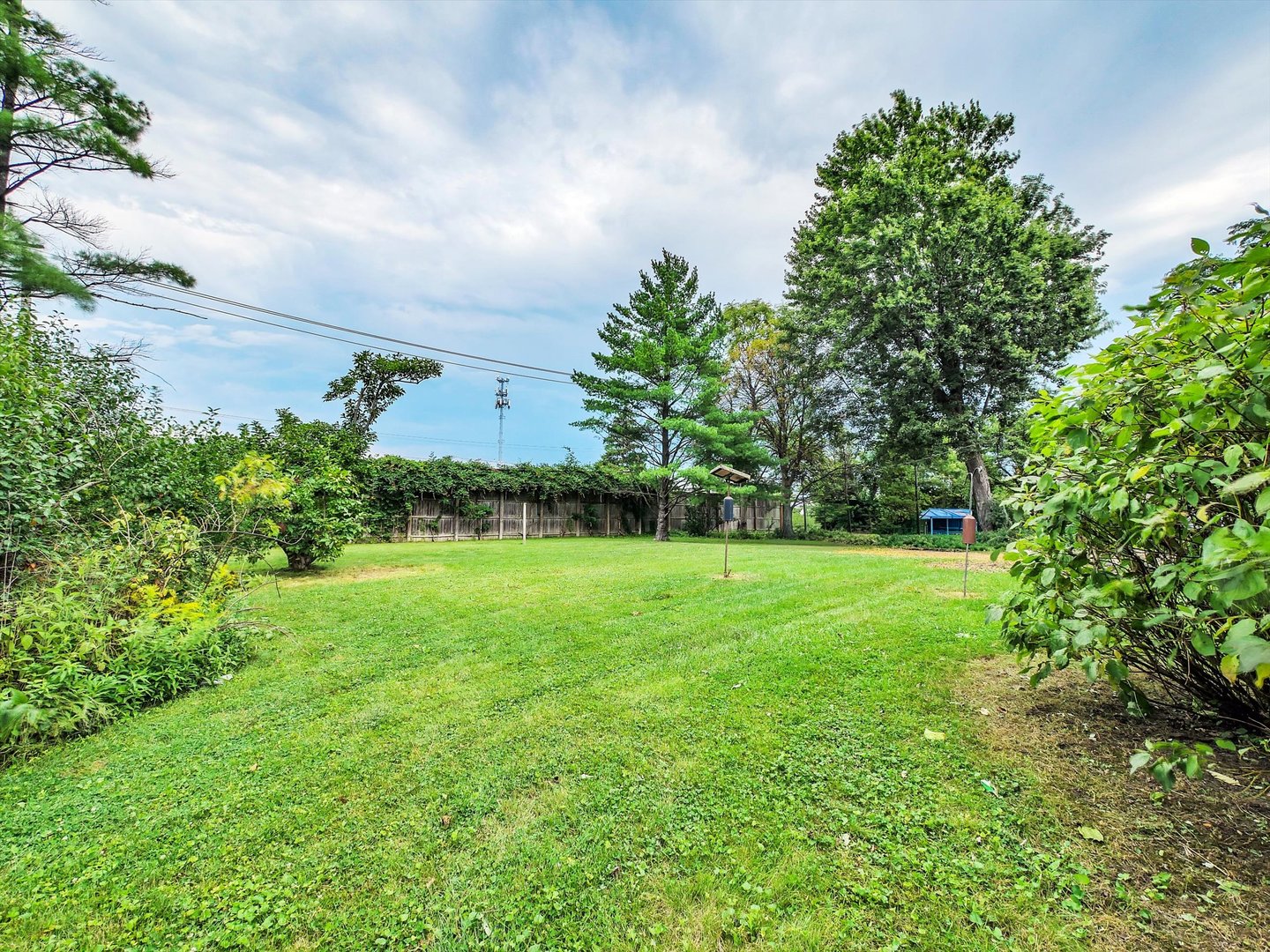 2610 Park Lane Property Photo 4