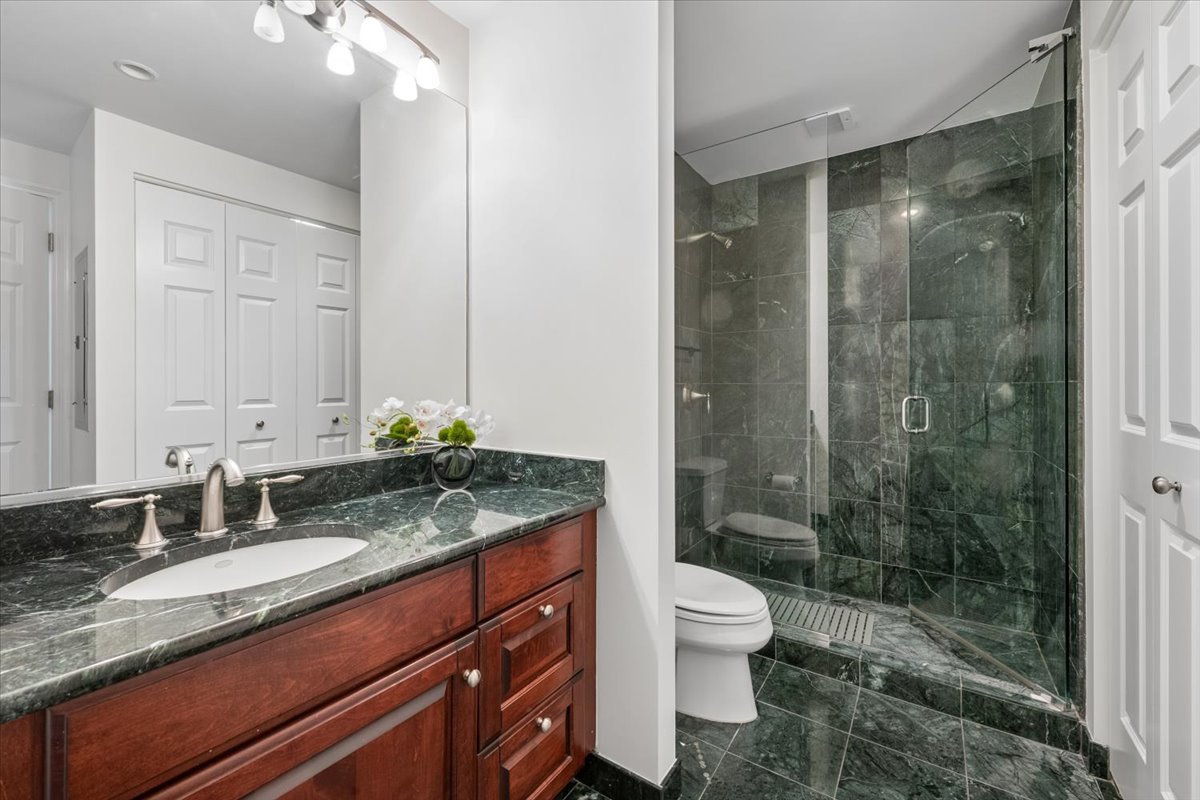25 E Superior Street 2803 Property Photo 20