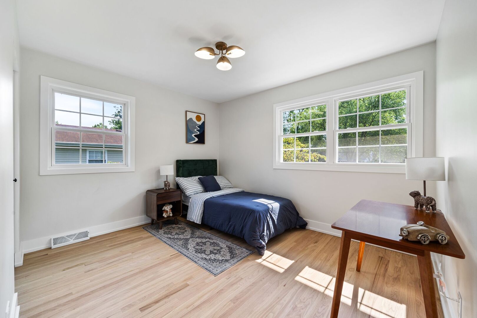 1134 E Paddock Drive Property Photo 19