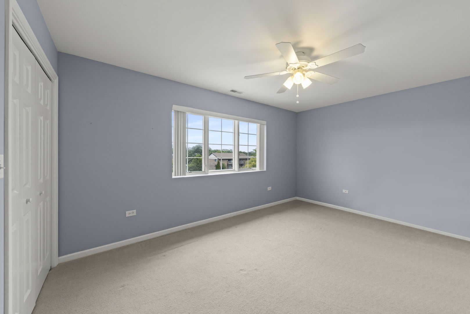 710 W 63rd Street 203 Property Photo 16