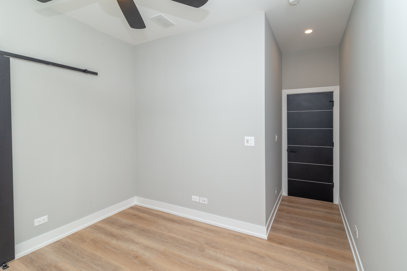 1840 W Augusta Boulevard Property Photo 17