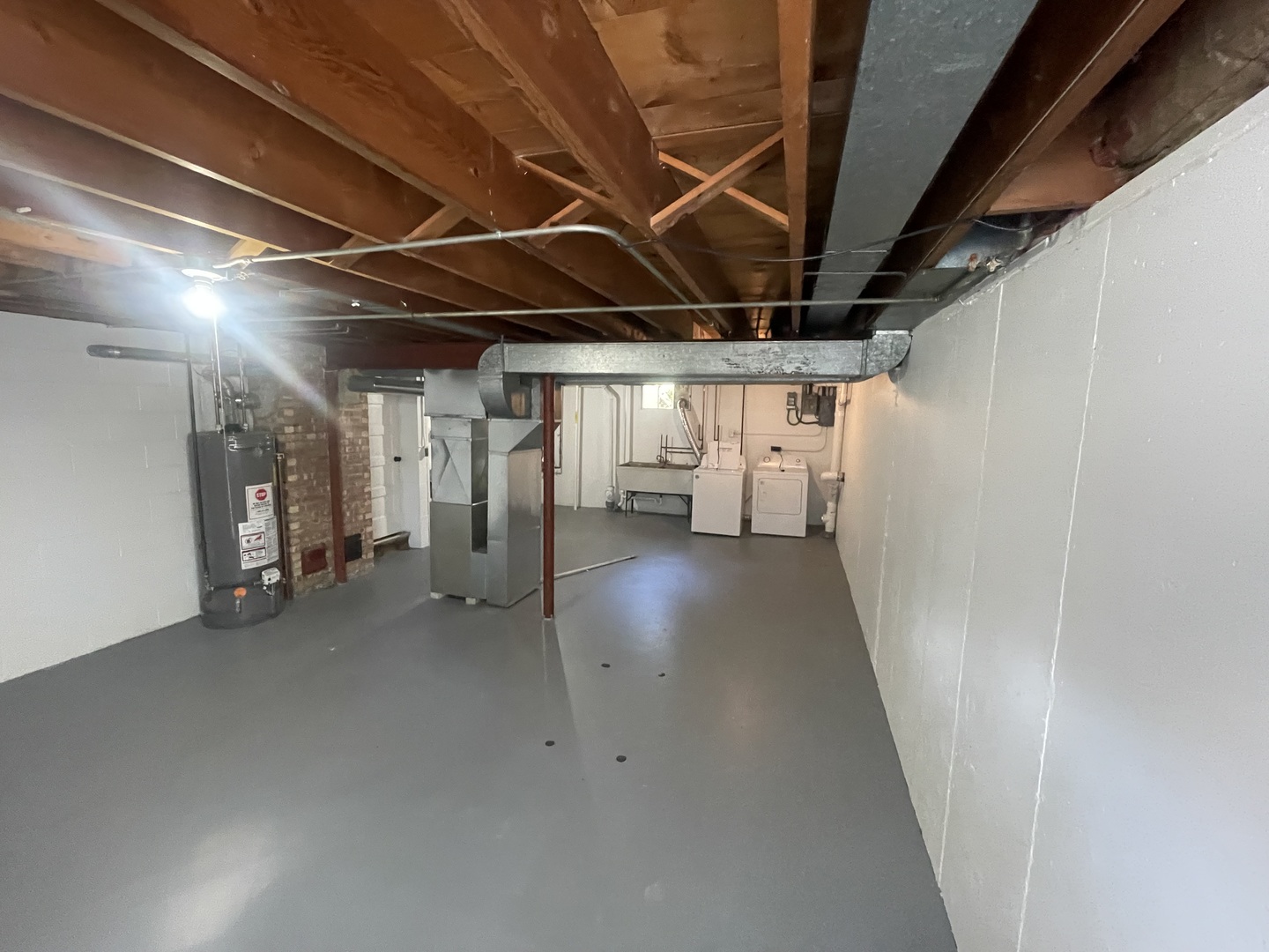 117 E 6th Avenue Property Photo 13