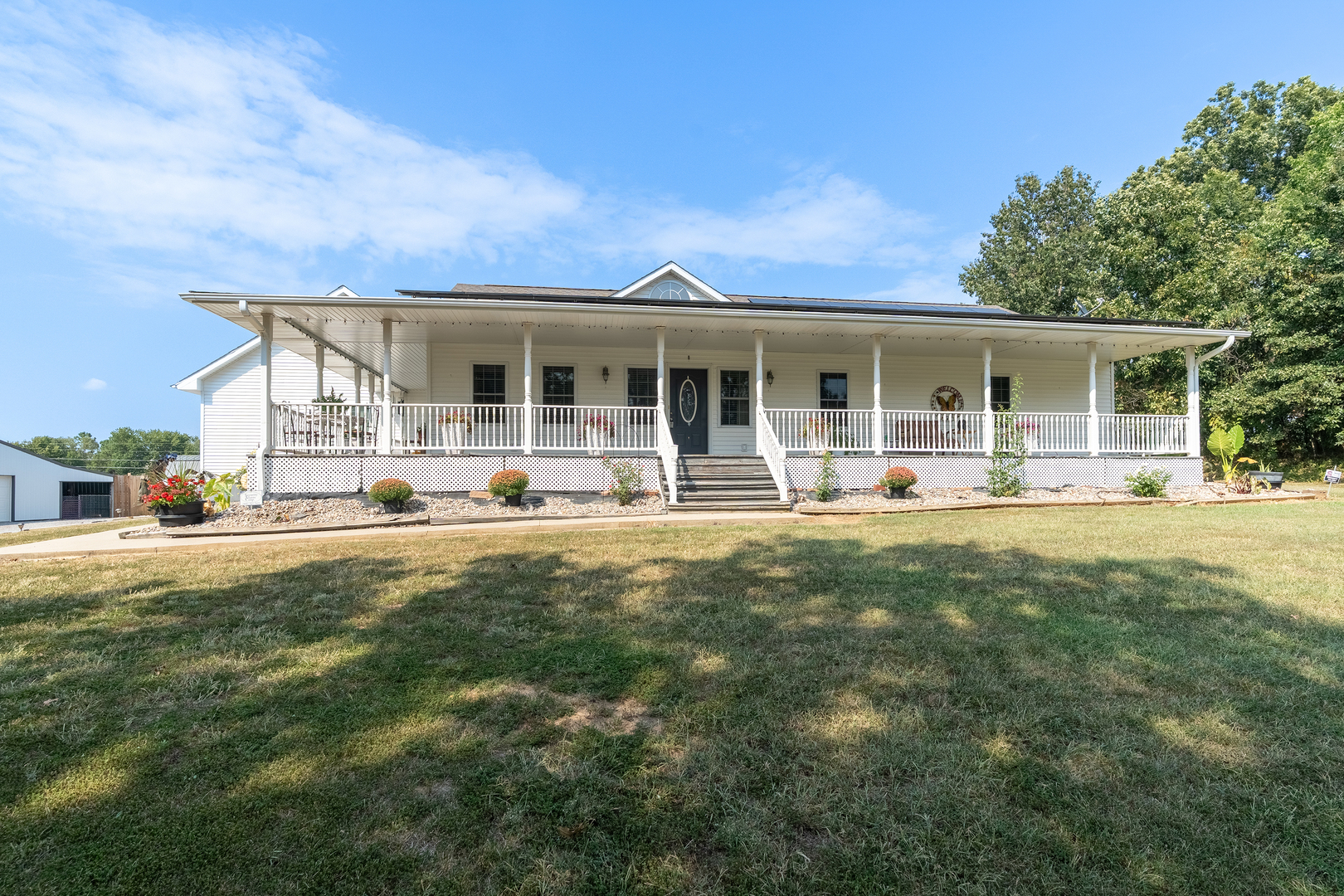 12371 S Park Road Property Photo 2