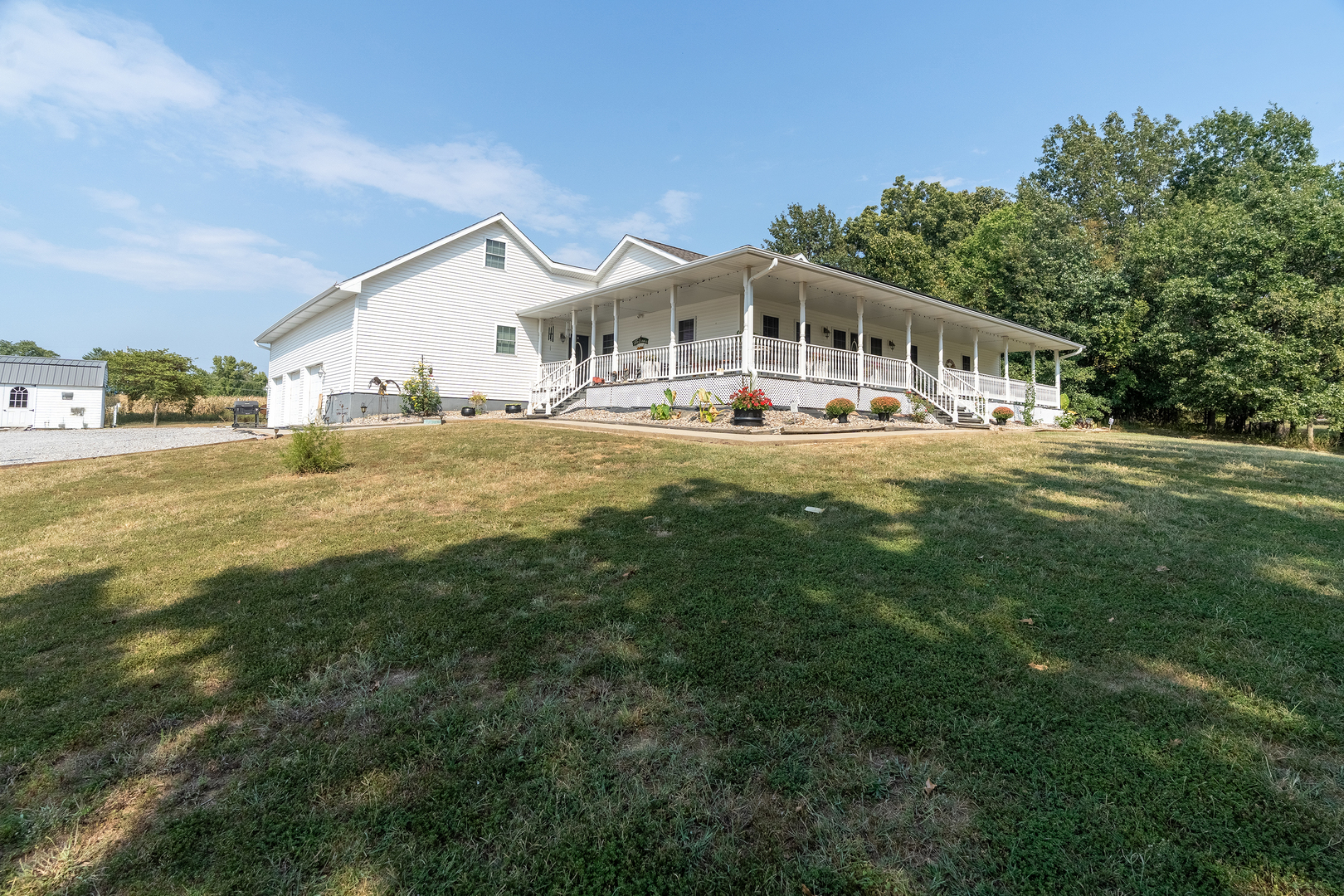 12371 S Park Road Property Photo 3