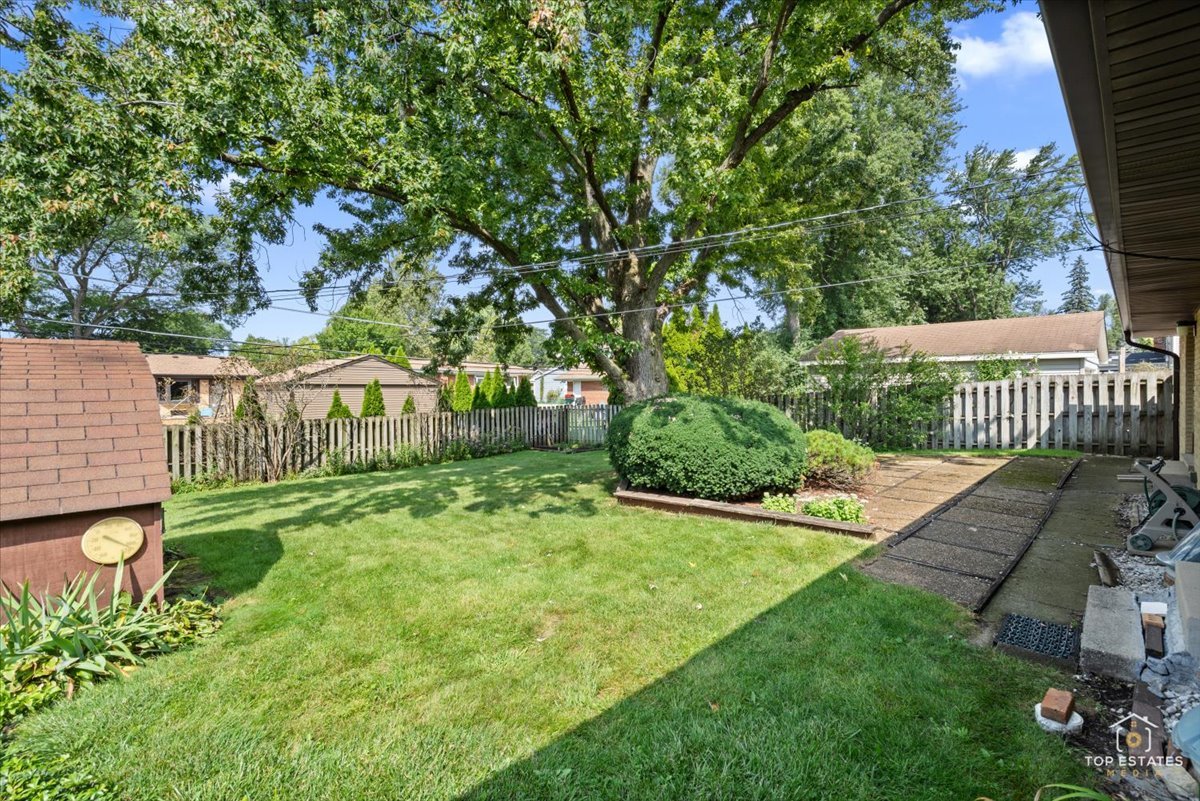 1420 N Hickory Avenue Property Photo 30