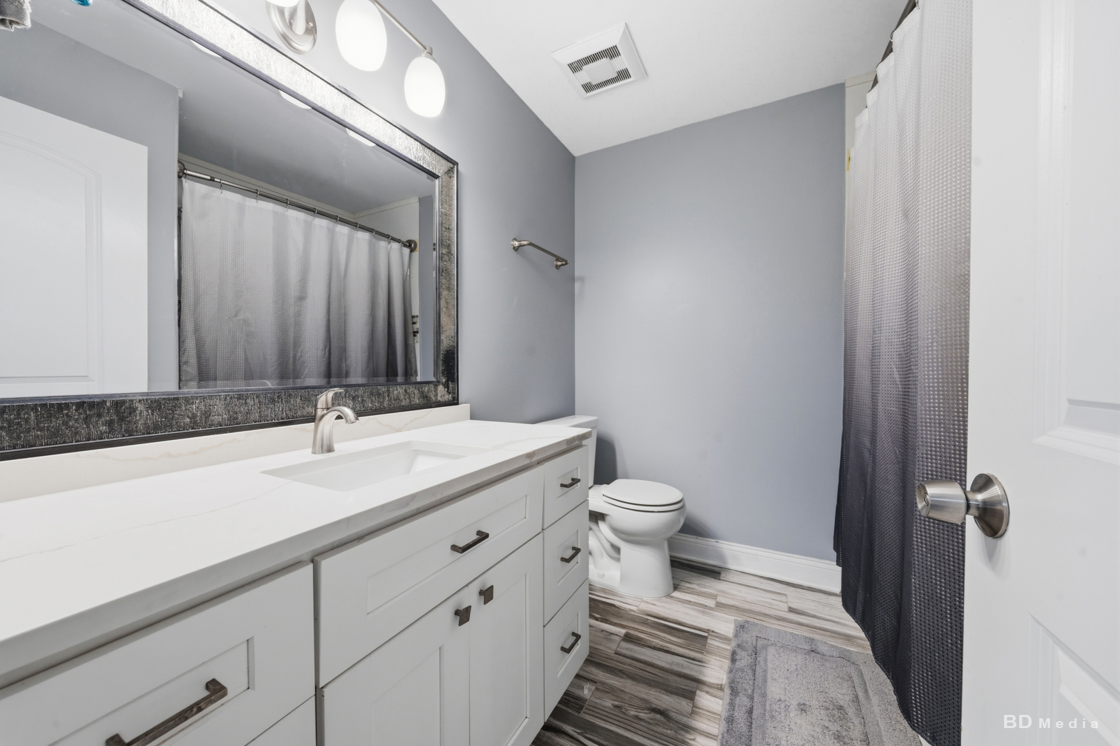 18590 Meadow Lane Property Photo 9