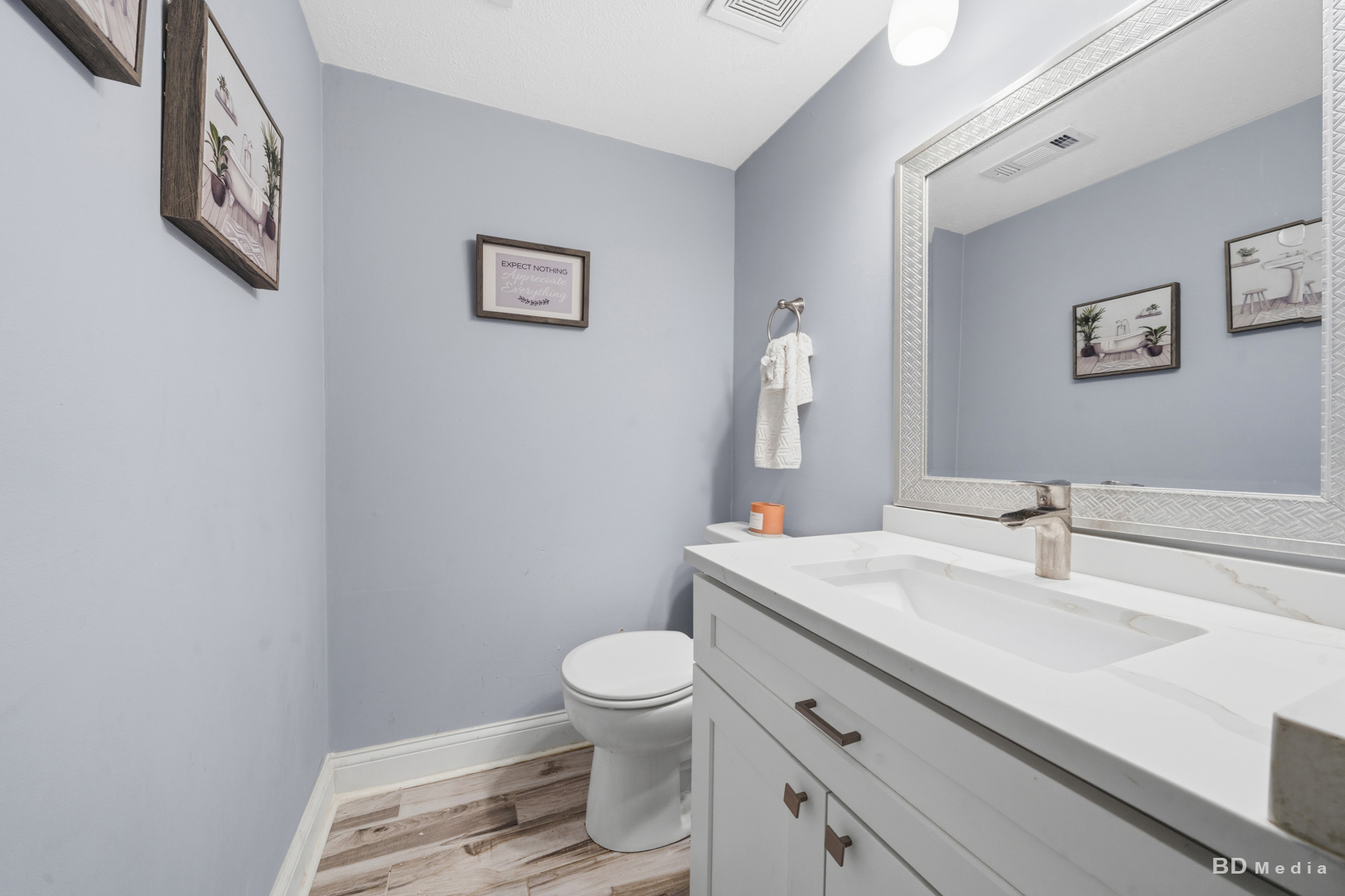 18590 Meadow Lane Property Photo 10