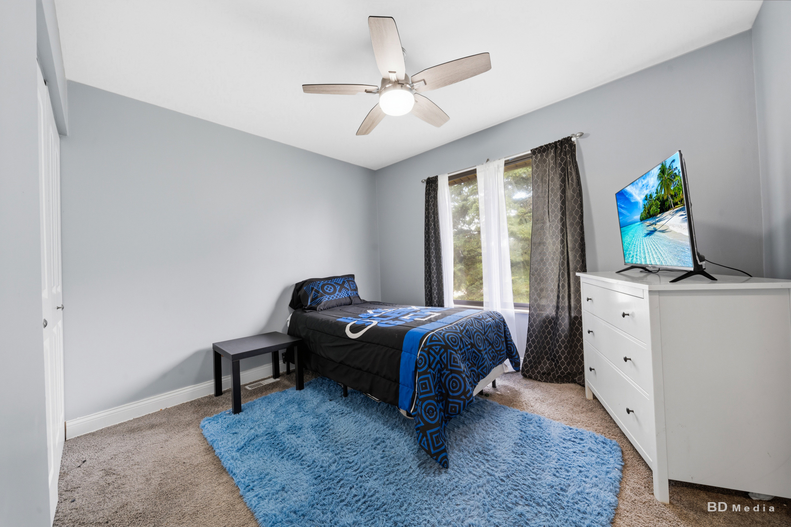 18590 Meadow Lane Property Photo 14