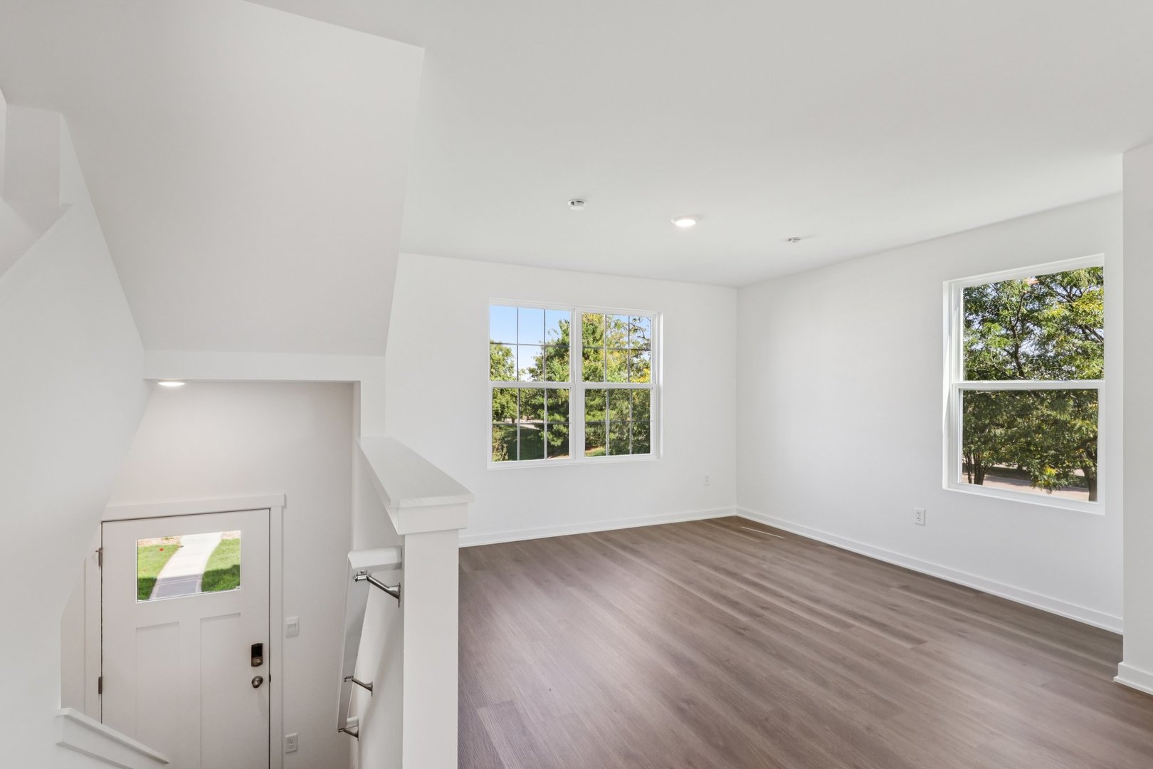 1383 Oakfield Lane Property Photo 4