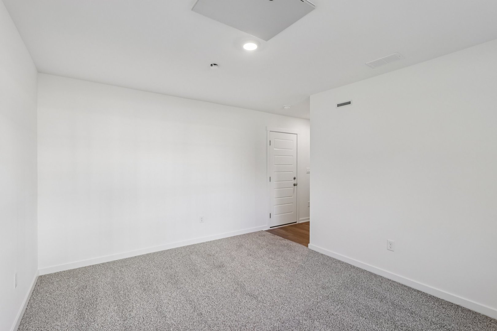 1383 Oakfield Lane Property Photo 24