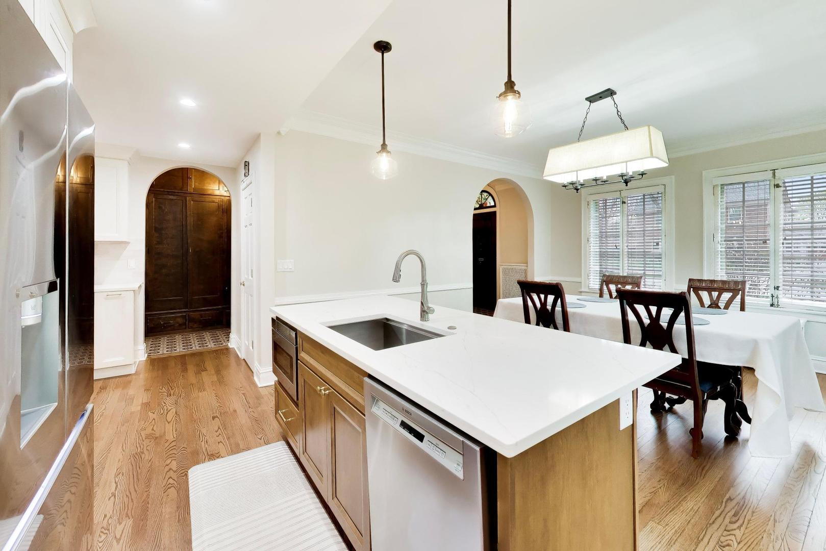 10041 S Hoyne Avenue Property Photo 12