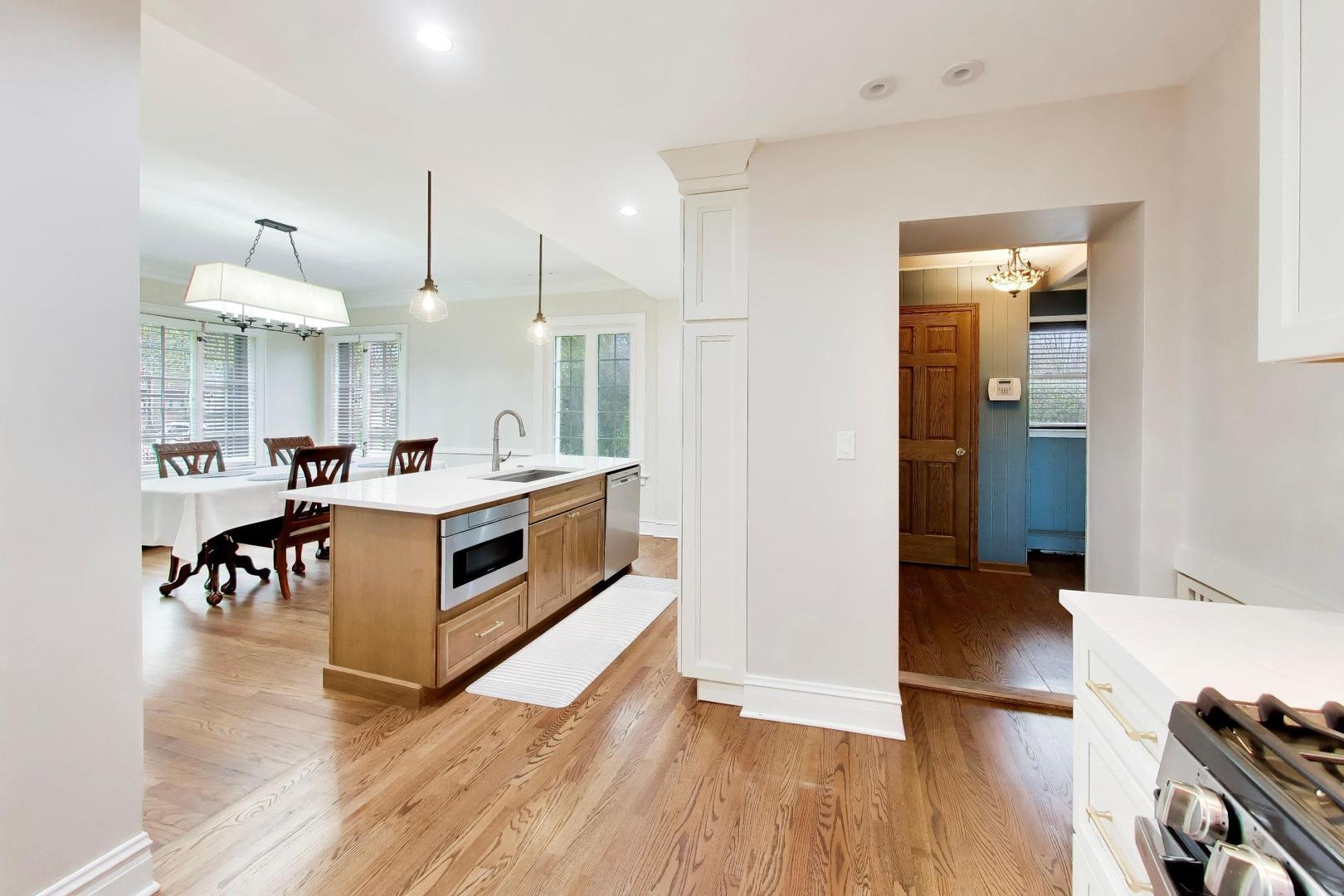 10041 S Hoyne Avenue Property Photo 13
