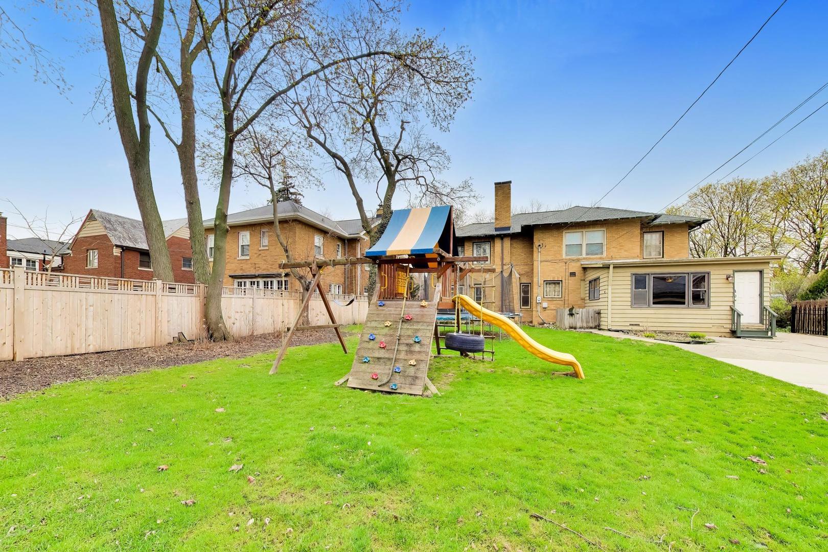 10041 S Hoyne Avenue Property Photo 37