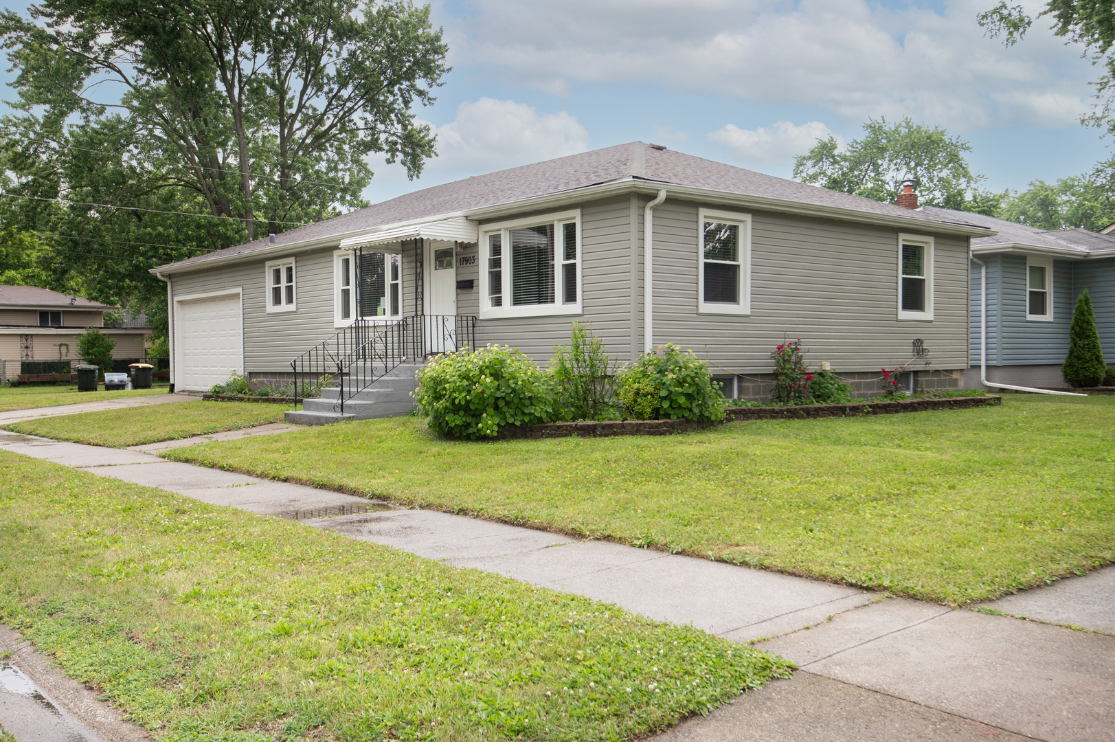 17903 Park Avenue Property Photo 2