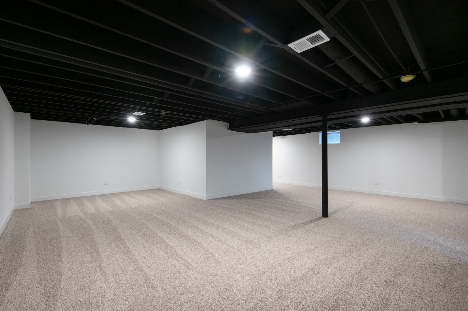 17903 Park Avenue Property Photo 34