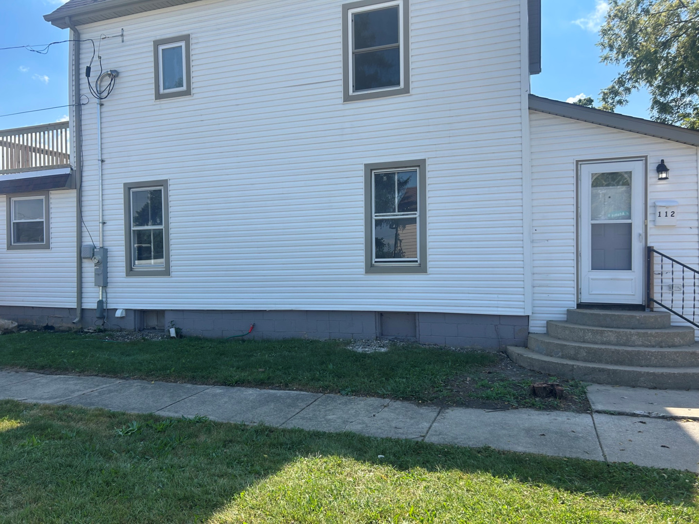 112 S Oak Street Property Photo 1