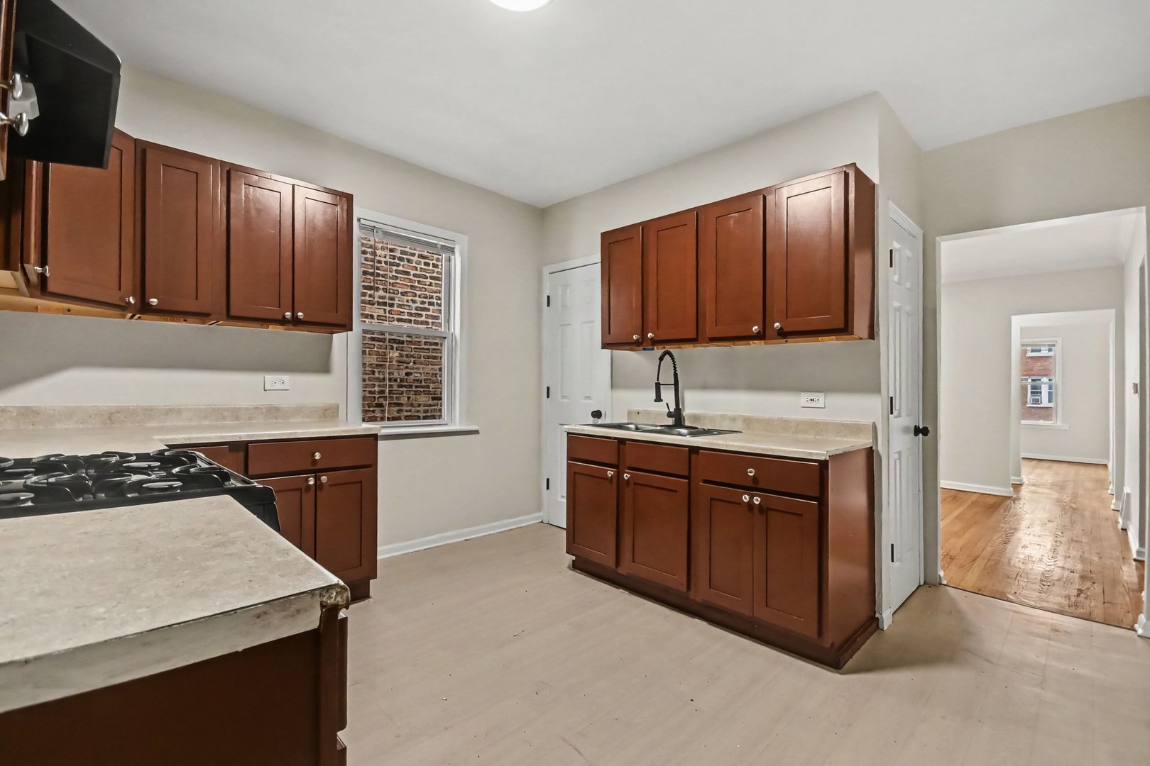 12748375 Property Photo 11
