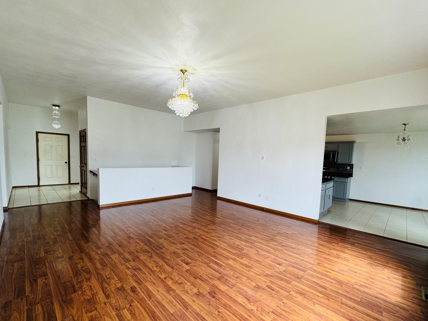 3063 Merseyshire Lane Property Photo 5