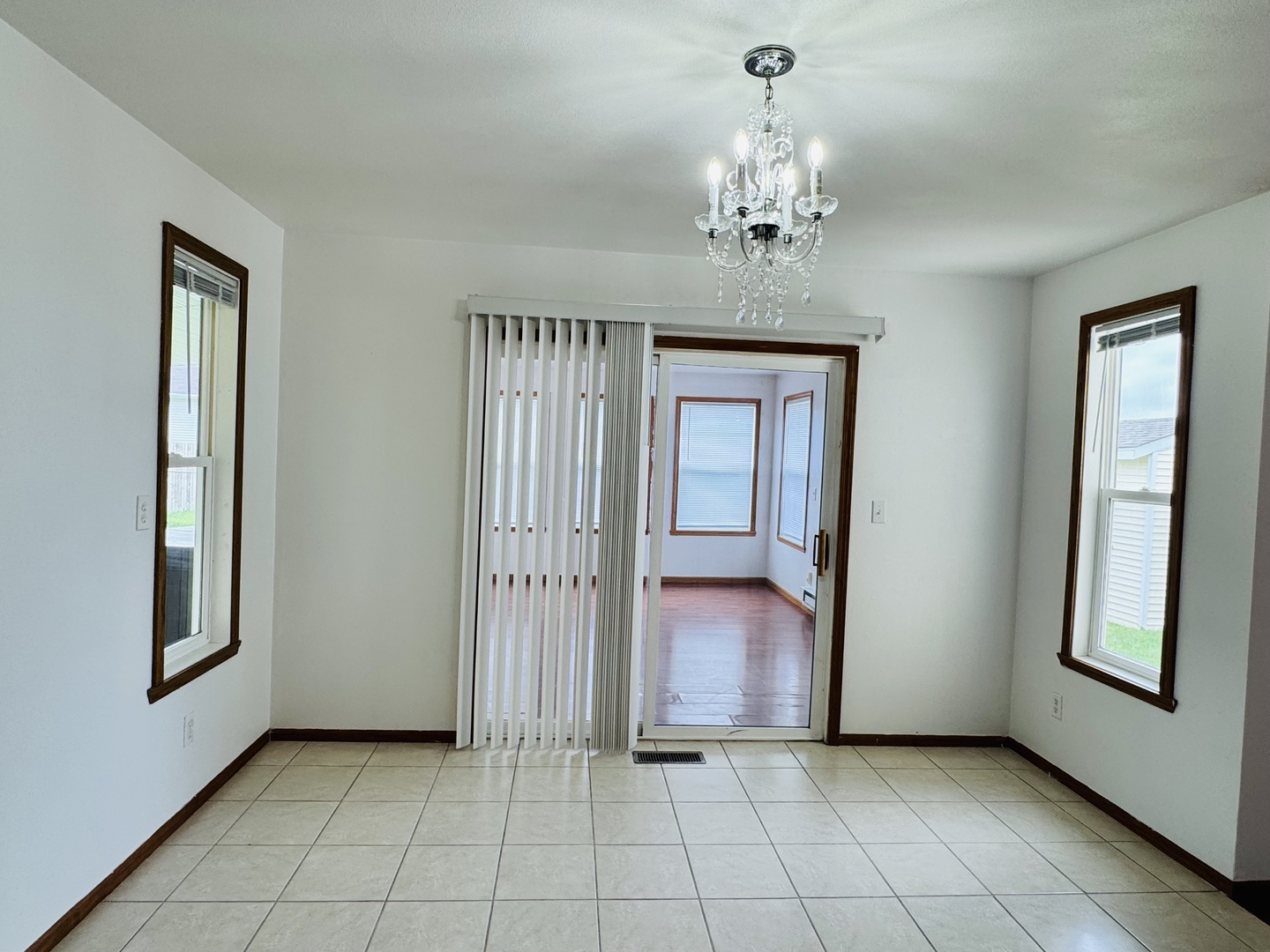 3063 Merseyshire Lane Property Photo 9