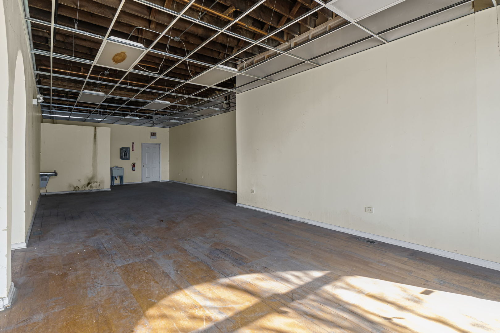 2514 S Blue Island Avenue Property Photo 7