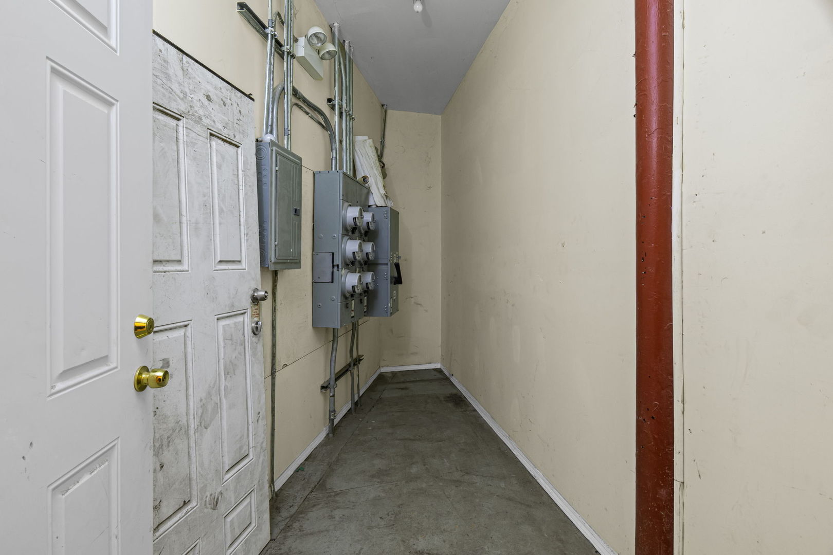 2514 S Blue Island Avenue Property Photo 12