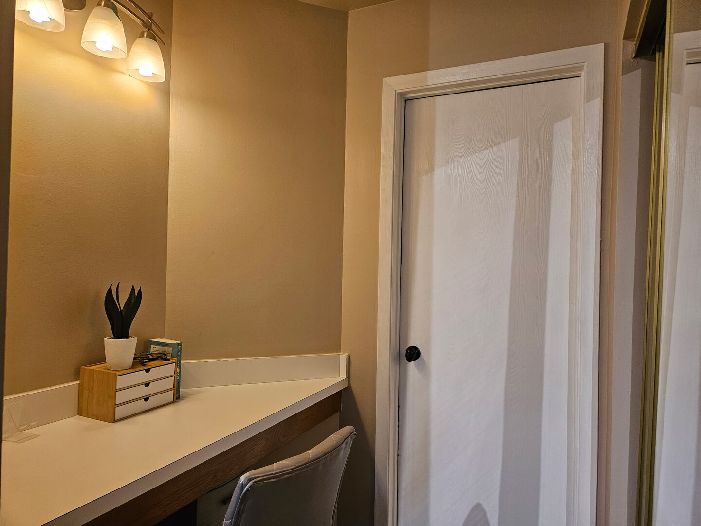 1053 Rockport Drive Property Photo 4