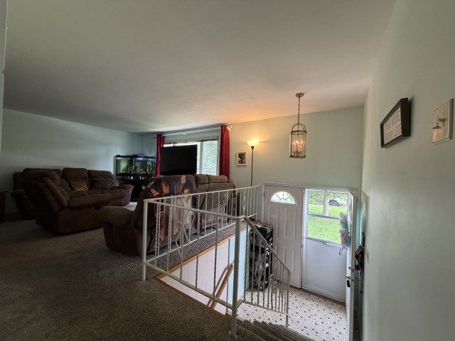 527 Edwin Drive Property Photo 4