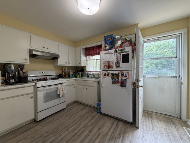 527 Edwin Drive Property Photo 9