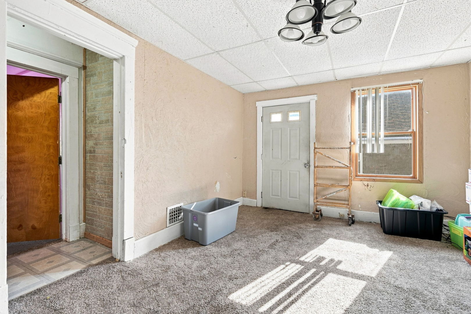 1828 W 6th Street Property Photo 17