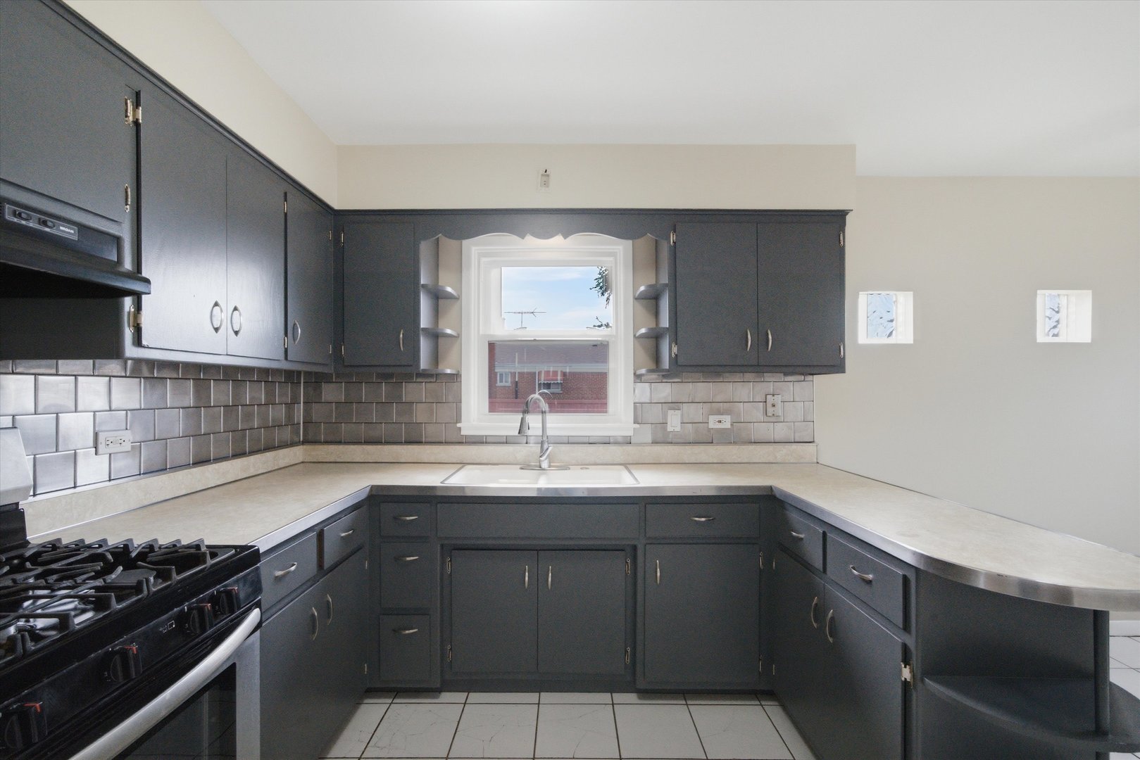 3798 W 76th Place Property Photo 6