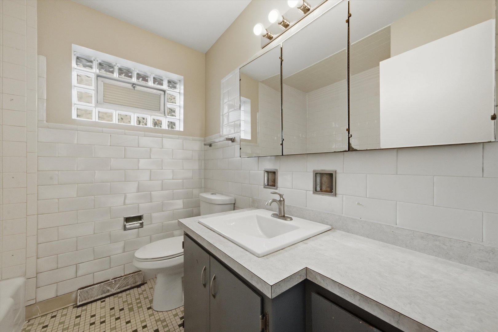 3798 W 76th Place Property Photo 10