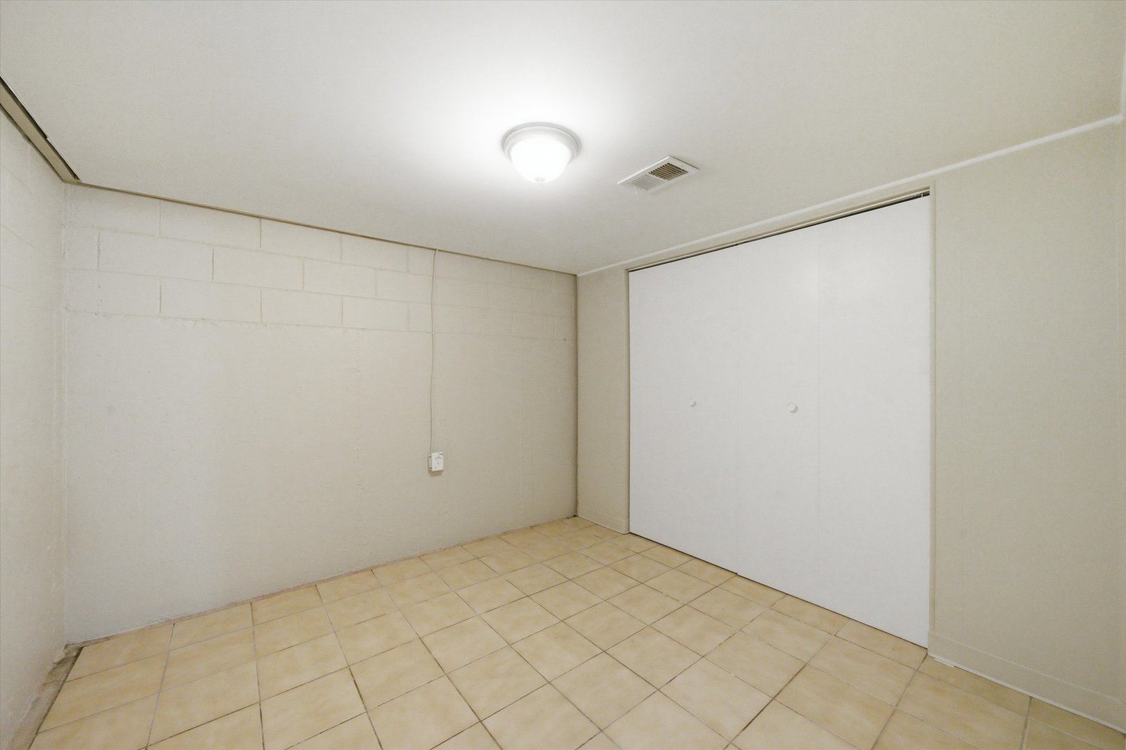 3798 W 76th Place Property Photo 20