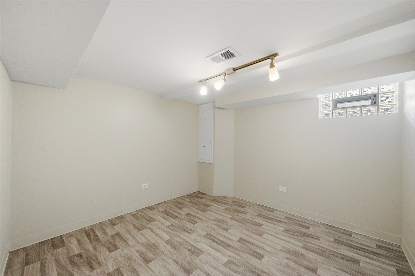 3798 W 76th Place Property Photo 21