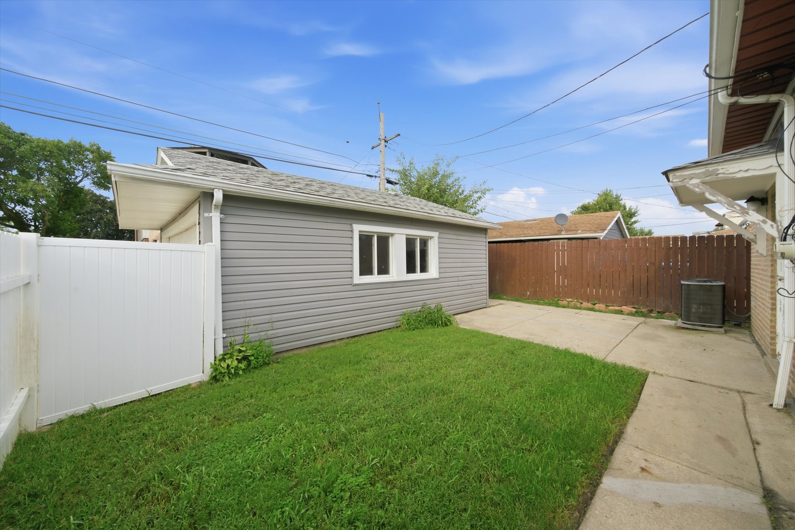 3798 W 76th Place Property Photo 24