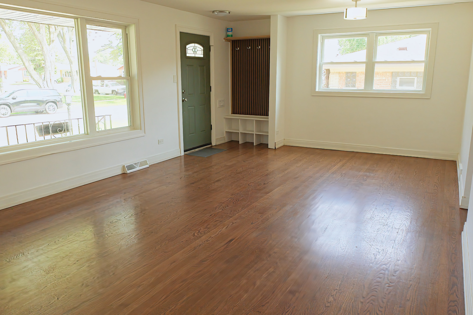 9944 Cook Avenue Property Photo 2