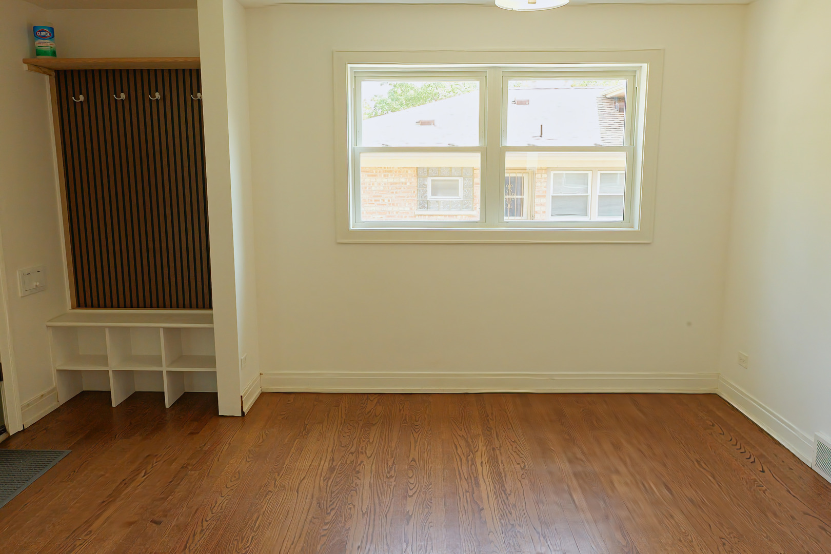 9944 Cook Avenue Property Photo 3