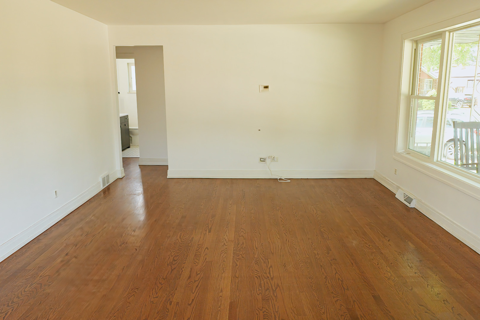 9944 Cook Avenue Property Photo 4