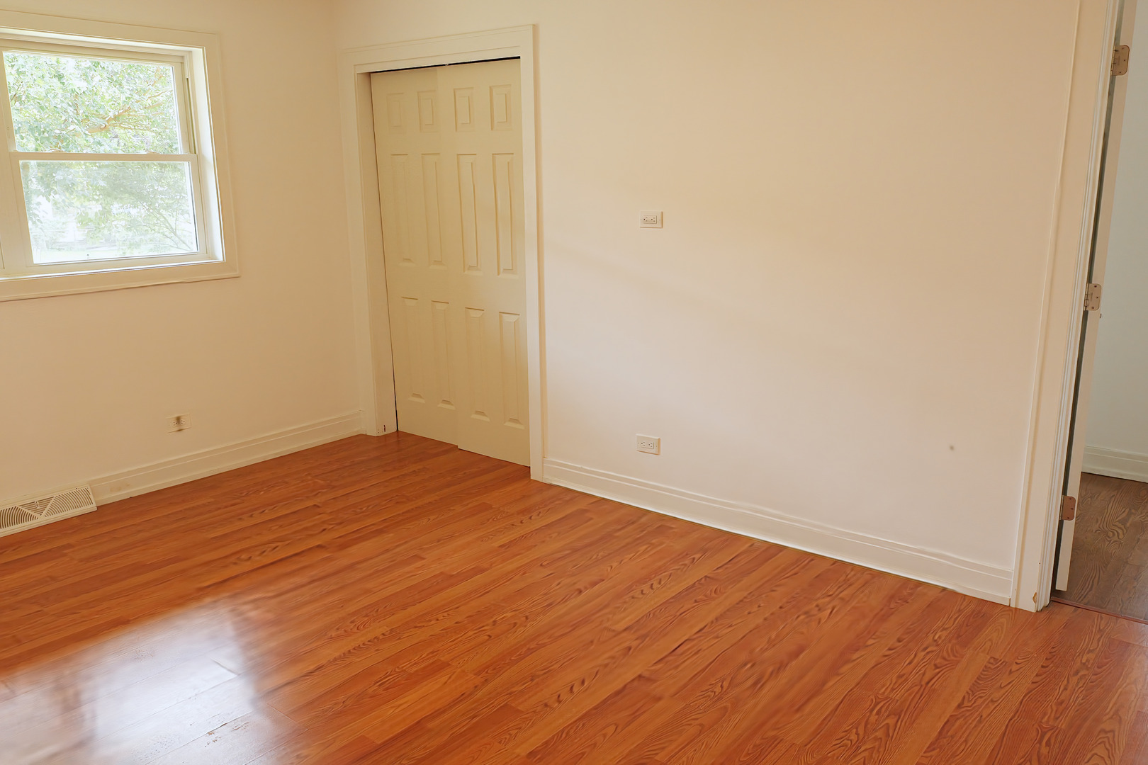 9944 Cook Avenue Property Photo 8