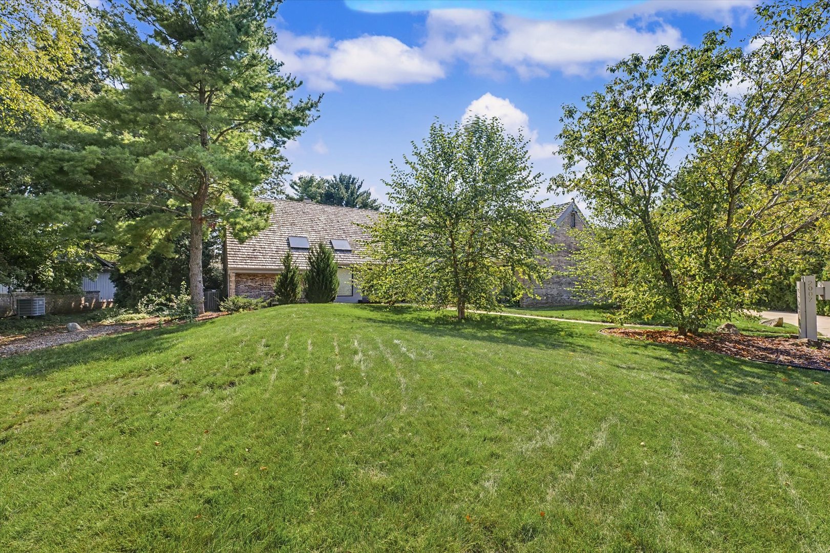 2007 Trout Valley Drive Property Photo 3