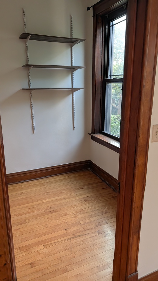 2435 W Thomas Street 3f Property Photo 5