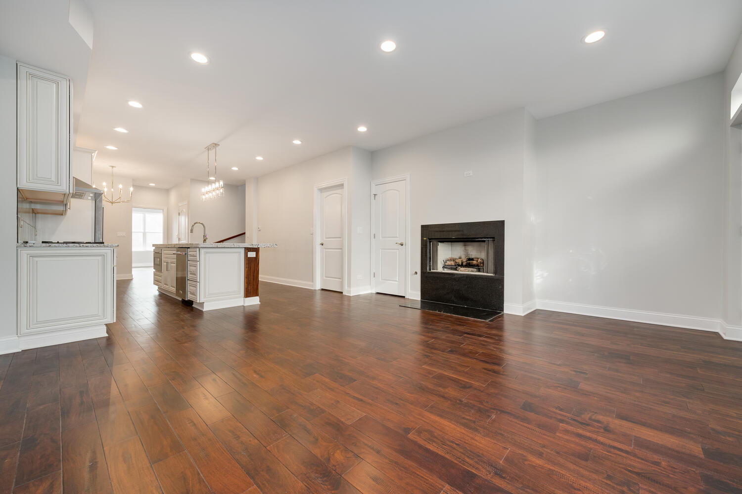 1919 N Drake Avenue B Property Photo 7