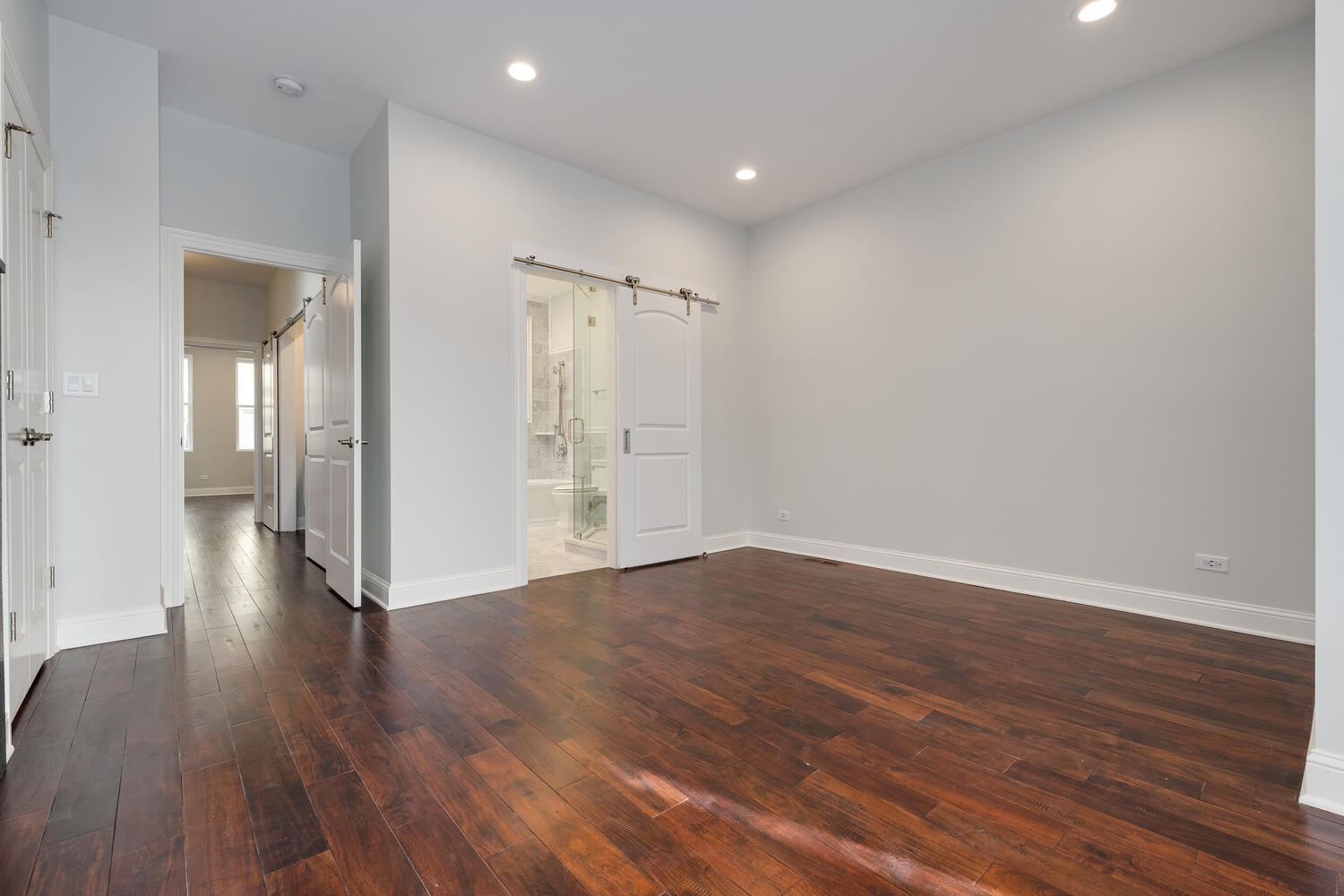 1919 N Drake Avenue B Property Photo 15
