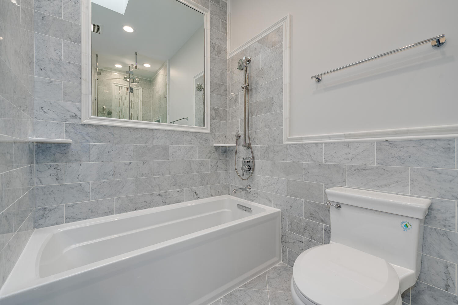 1919 N Drake Avenue B Property Photo 17