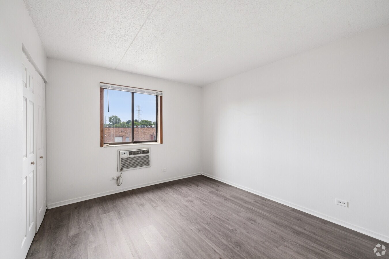 1820 N Delany Road 112 Property Photo 5