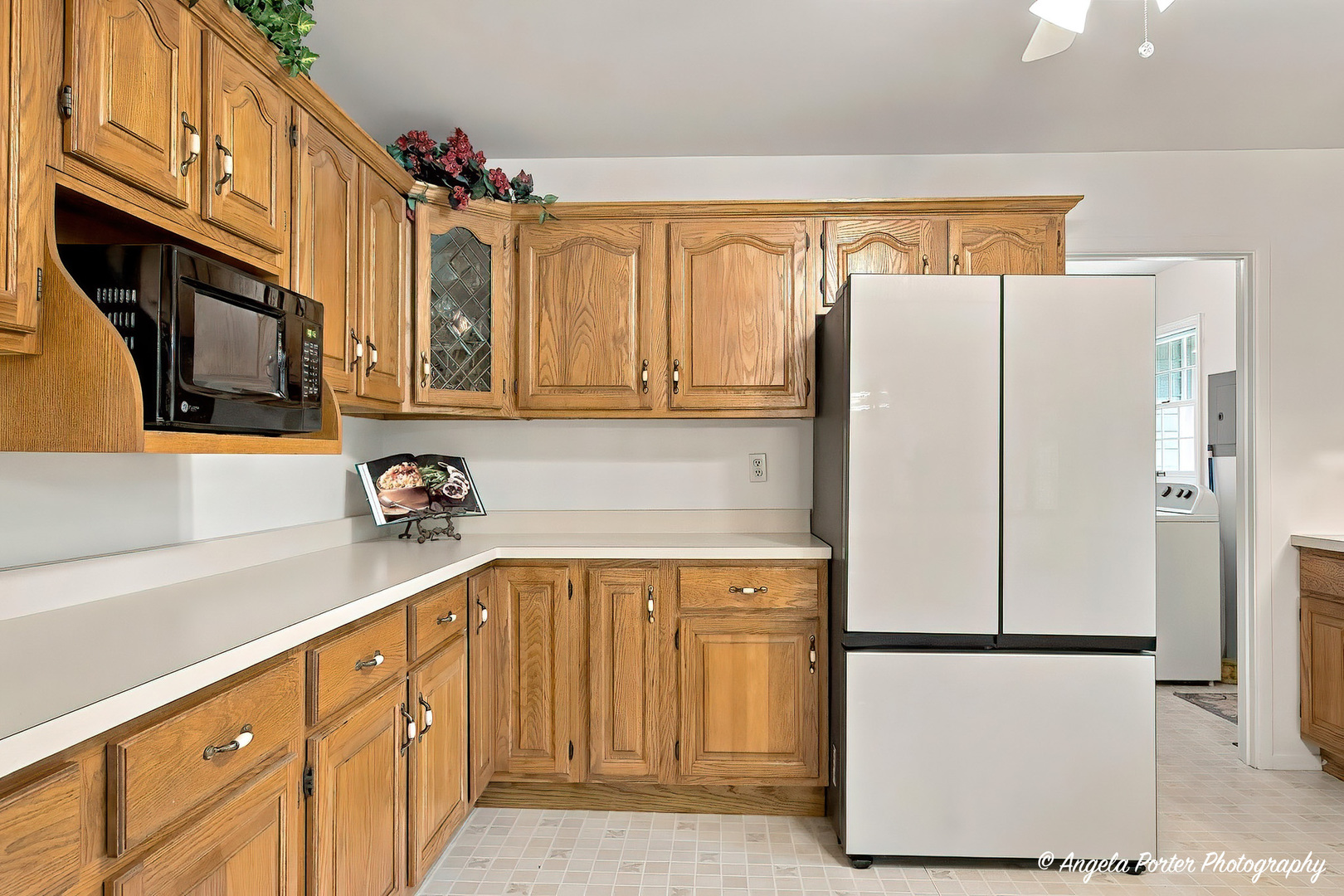 1015 Somerset Property Photo 11