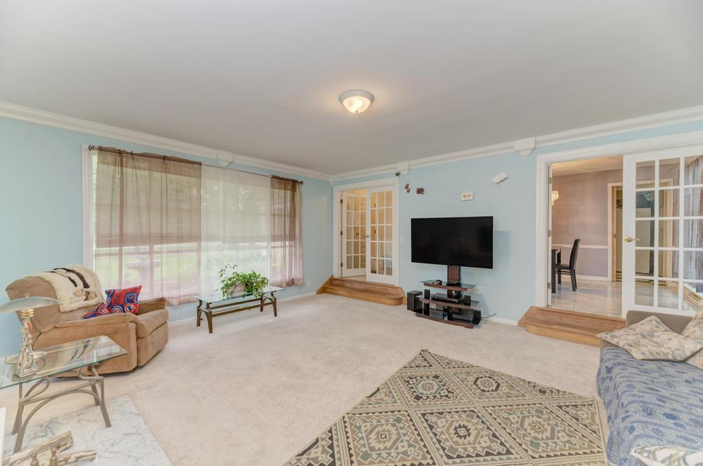 517 N Larkin Avenue Property Photo 6